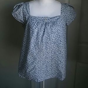 American Eagle Blue White Floral Pocket Shirt